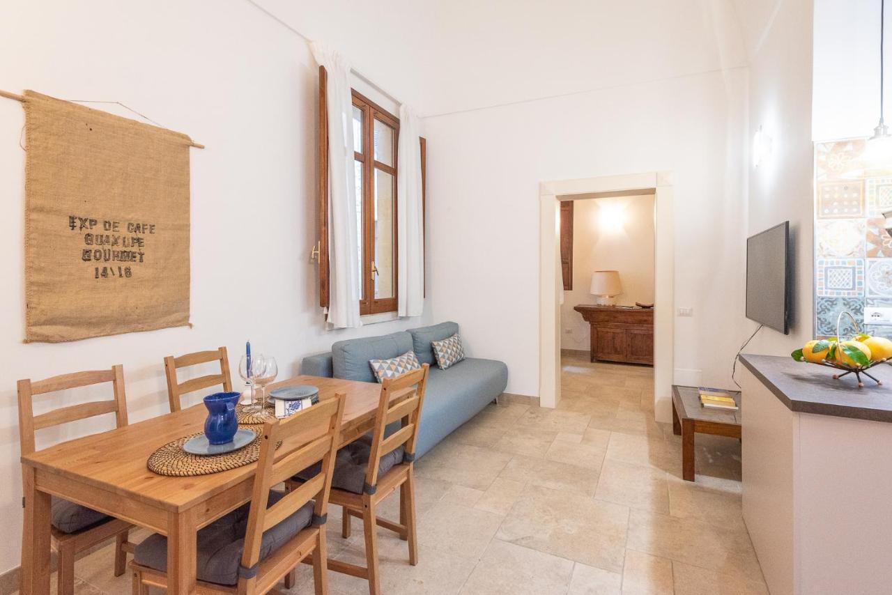 Rubichi 6 - Old Town Apartment Sit Lecce Exteriér fotografie